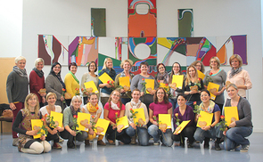 23 Frauen schlossen kürzlich den 46. SPIEGEL-Basislehrgang zur Leitung einer Eltern-Kind-Gruppe oder eines SPIEGEL-Treffpunkts ab. 